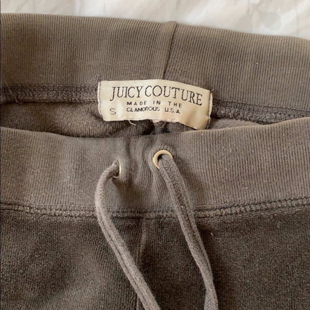 Juicy couture pants.